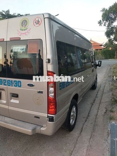 Ford Transit 16 chỗ Vàng cát