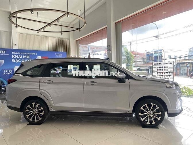 VELOZ CROSS TOP - GIAO NGAY - GIÁ CẠNH TRANH