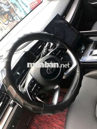 Hyundai Custin 2024 Đen