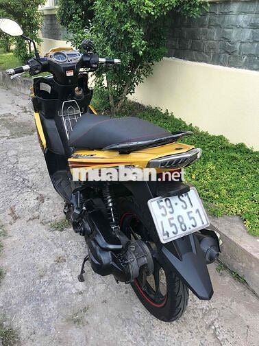 Yamaha Nouvo SX Vàng đen zin biển số tphcm