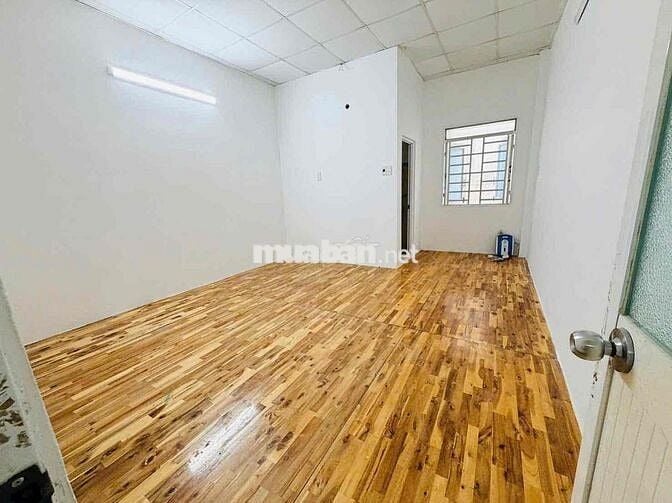 cho thuê nhà nguyên căn mặt tiền chợ tiện kinh doanh p10 q6