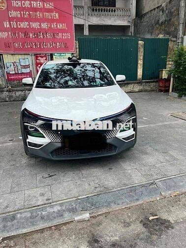 VinFast VF6 2024 Trắng 15.4000 km