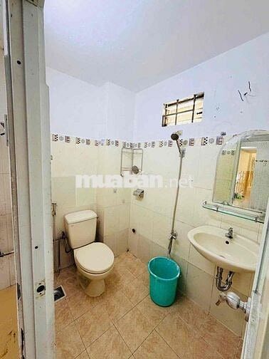 cho thuê nhà nguyên căn mặt tiền chợ tiện kinh doanh p10 q6