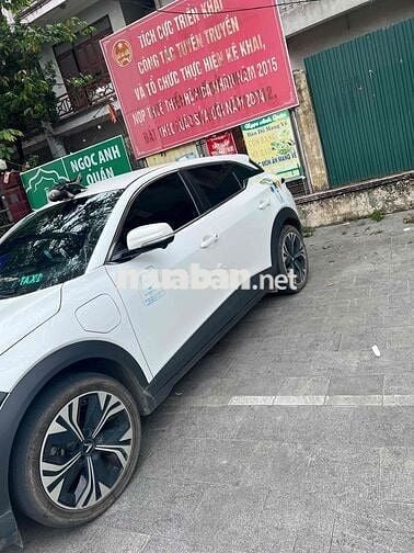 VinFast VF6 2024 Trắng 15.4000 km