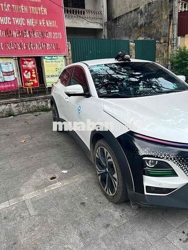 VinFast VF6 2024 Trắng 15.4000 km