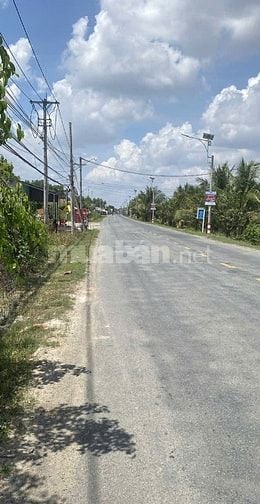 Chính chủ cần bán lô đất 2 mặt tiền, nở hậu đẹp tại xã Đông Thành