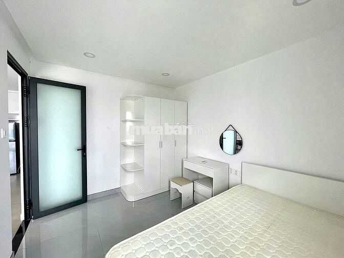 Cho Thuê Căn 2PN, Full Nội Thất, View Thoáng, Tầng Cao, Giá 17tr/tháng
