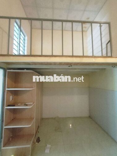 Cho thuê nhà cấp 4 mặt tiền 5m vỉa hè 2m rộng rãi