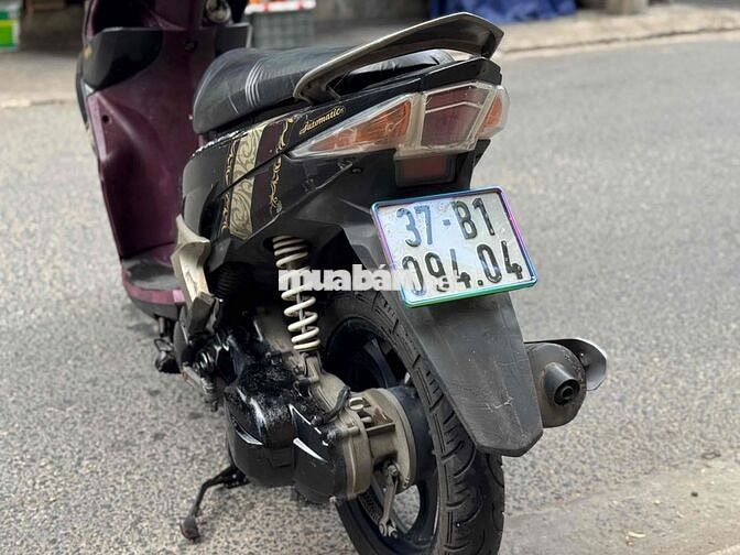 Yamaha Luvias Đen, Tím