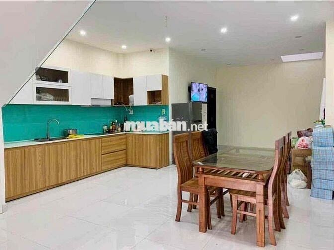 CHO THUÊ NHÀ MẶT TIỀN 5PN ,5WC KÍN FULL NỘI THẤT