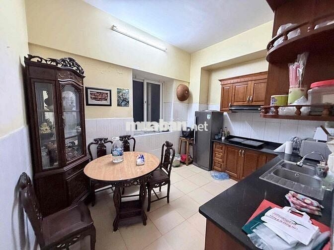 Chung cư Vip Ba Đình, 107m, 3 ngủ 2 wc, Căn góc, Sổ đỏ lâu dài, Hiếm