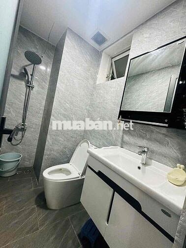 cho thuê toky tower 2pn 2wc nhà trống nội thất đều có