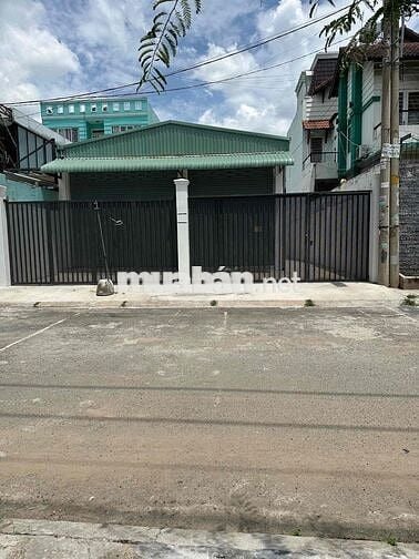 CHO THUÊ NHÀ XƯỞNG/ KHO BÃI SIÊU RỘNG Chợ Hiệp Bình – XE TẢI 10 TẤN.