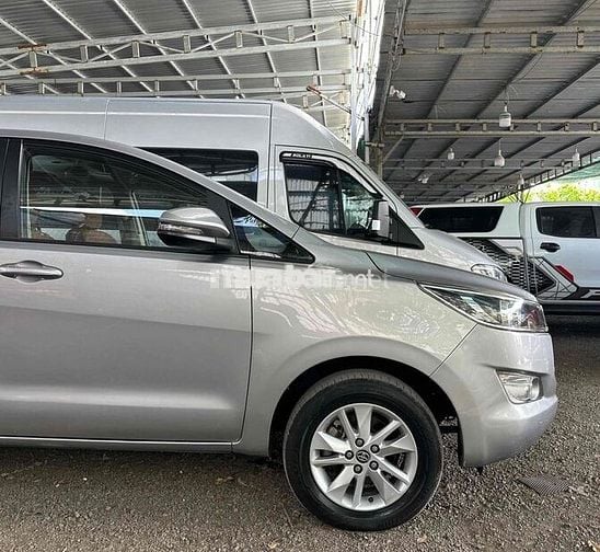 Toyota Innova 2.0E MT 2019 Số sàn Bạc