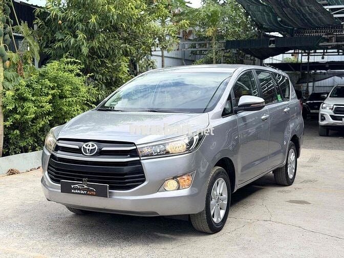Toyota Innova 2.0E MT 2019 Số sàn Bạc