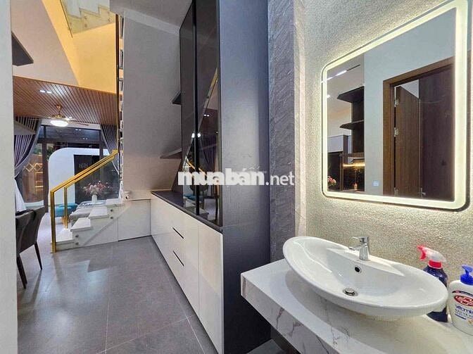 232 CHO THUÊ NHÀ 3 TẦNG 4PN 4WC – FULL NỘI THẤT, SÂN THƯỢNG TRỒNG CÂY