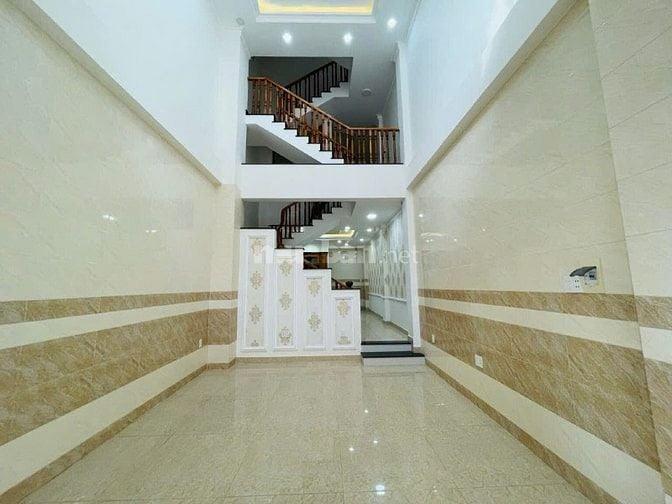 Căn nhà hiếm đẹp giá mềm Quốc Lộ 13, 56m2 - 2tỷ800tr.