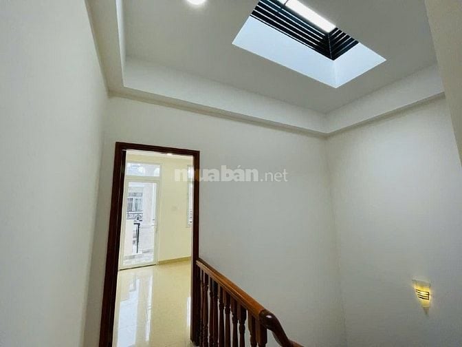 Căn nhà hiếm đẹp giá mềm Quốc Lộ 13, 56m2 - 2tỷ800tr.