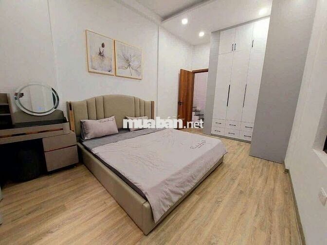 cho thuê nhà 3 ngủ full đồ gần công viên Thống Nhất