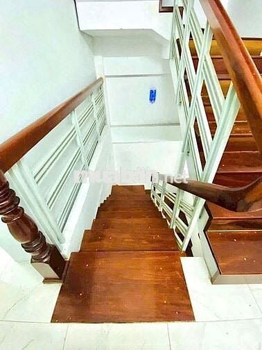 Nhà trệt 2 lầu 5PN KDC Bình Nhựt (ngay công viên)