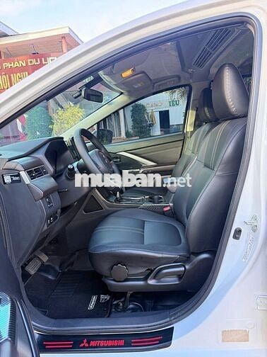 Mitsubishi Xpander Premium 2024 Trắng 30000 km