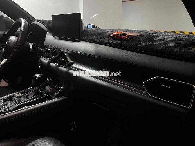 chính chủ cần bán CX8 premium màu vàng cát
