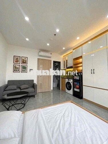 Căn hộ Studio mới 100% - 35m² Ban Công gần Sân bay, Quận 1,Bình Thạnh