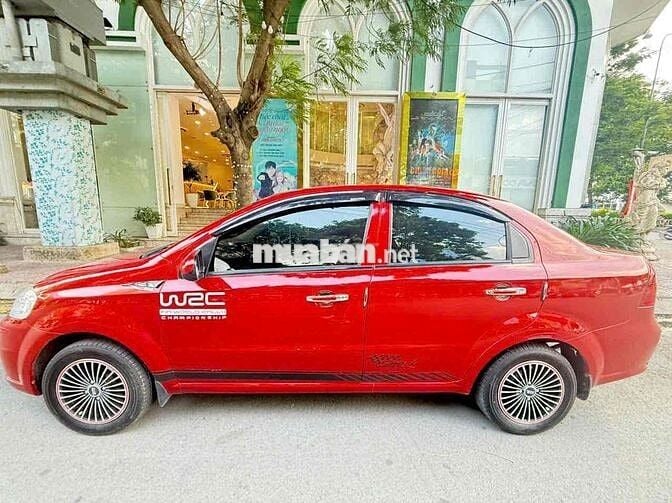 Chevrolet Aveo 2013 đỏ 5 chỗ