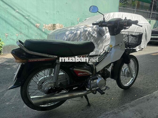 Honda Dream Trắng, Đen Xăng