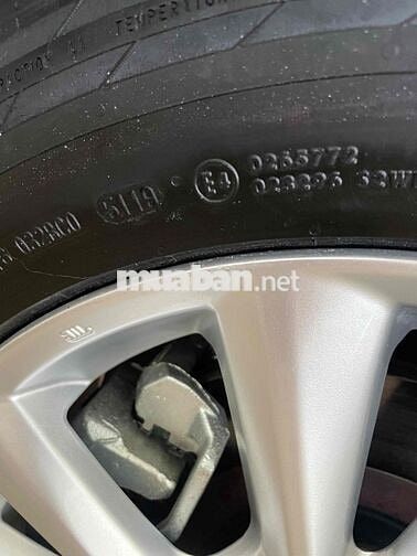 Kia Grand Sedona Premium 7 chỗ Xăng Đen