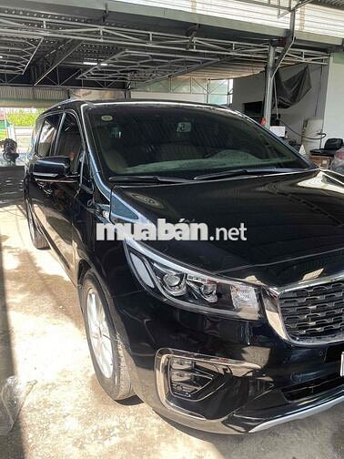 Kia Grand Sedona Premium 7 chỗ Xăng Đen