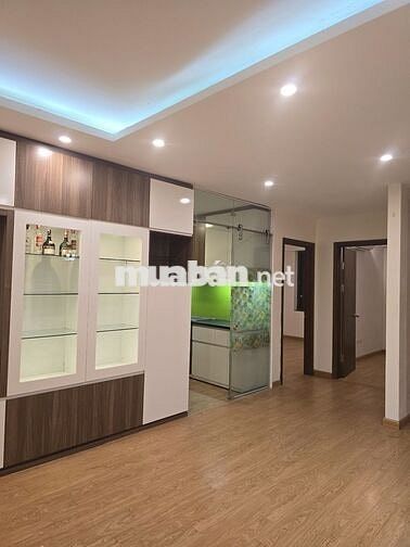 Cho thuê căn hộ CC 3pn, 2wc toà CT2A CC Gelexia 885 Tam Trinh