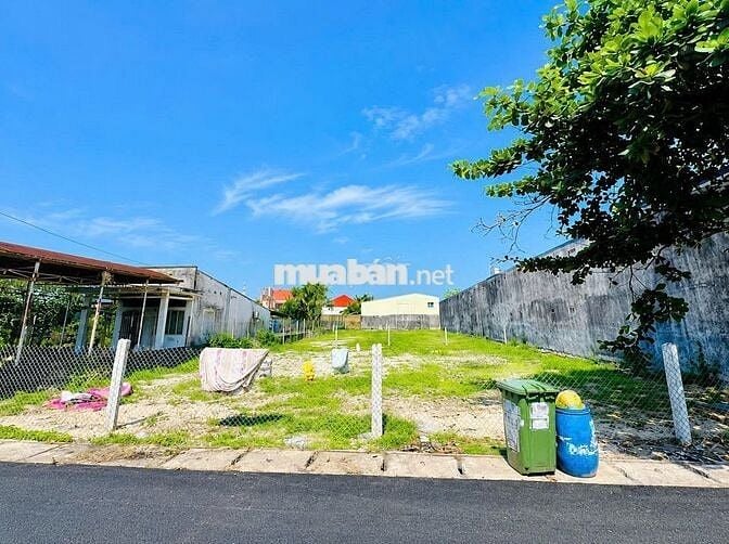 Chính chủ gửi bán ngộp lô đất 358m2 có shr chỉ 850tr đường rộng 12m