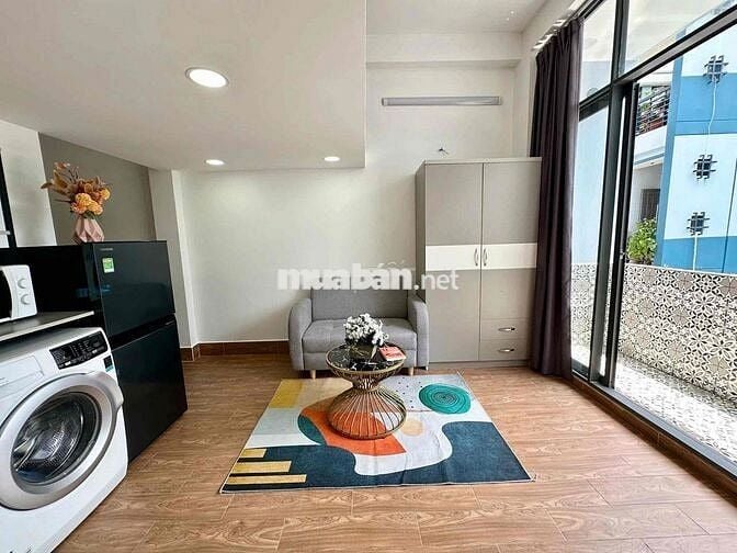 TRỐNG LẠI DUPLEX BAN CÔNG FULL NỘI THẤT NGAY CVPM QUANG TRUNG - CĐ FPT
