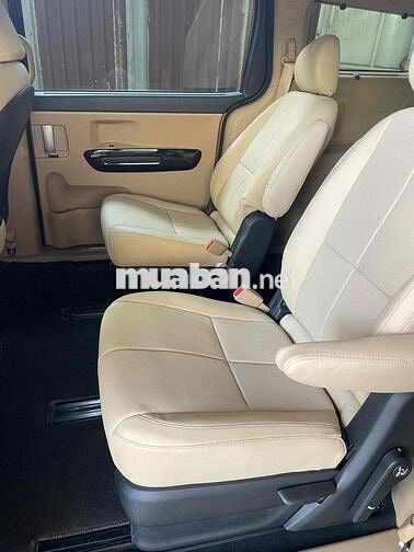 Kia Grand Sedona Premium 7 chỗ Xăng Đen
