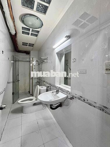Căn hộ full nội thất 2PN - 2WC - 1PK giá rẻ khu sân bay quận Tân Bình