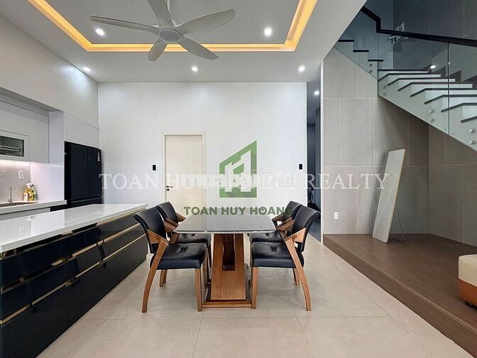 Villa Gần Khu Đô Thị FPT Đà Nẵng | 150m² | 3 Phòng Ngủ | Gara Ô Tô