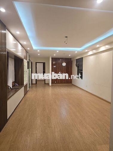 Cho thuê căn hộ CC 3pn, 2wc toà CT2A CC Gelexia 885 Tam Trinh