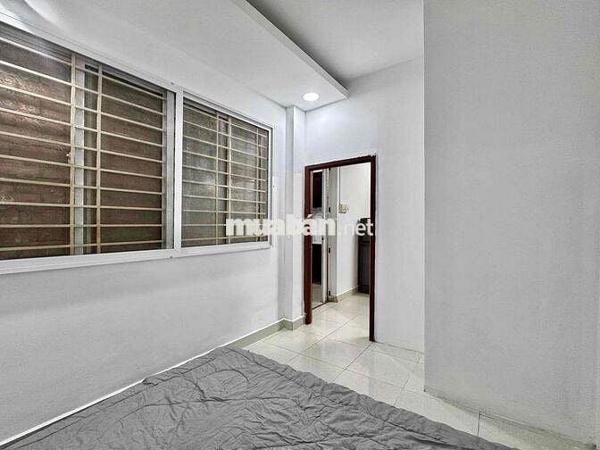 Căn hộ full nội thất 2PN - 2WC - 1PK giá rẻ khu sân bay quận Tân Bình