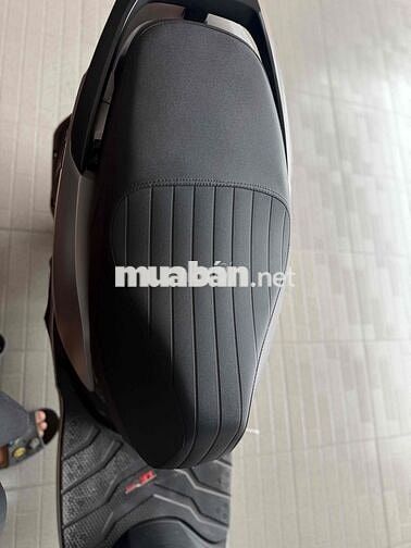 Lead 4V 2026 Bạc nhám 2400 km