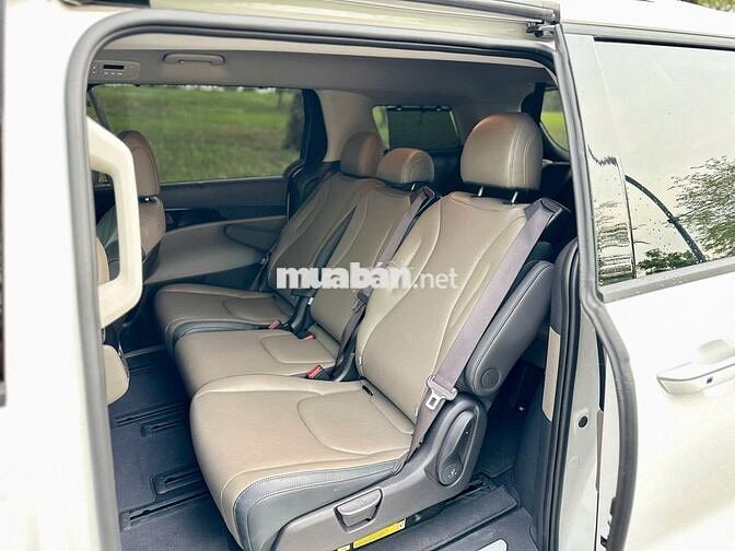 Kia Carnival 2.2 Premium 8S 2026