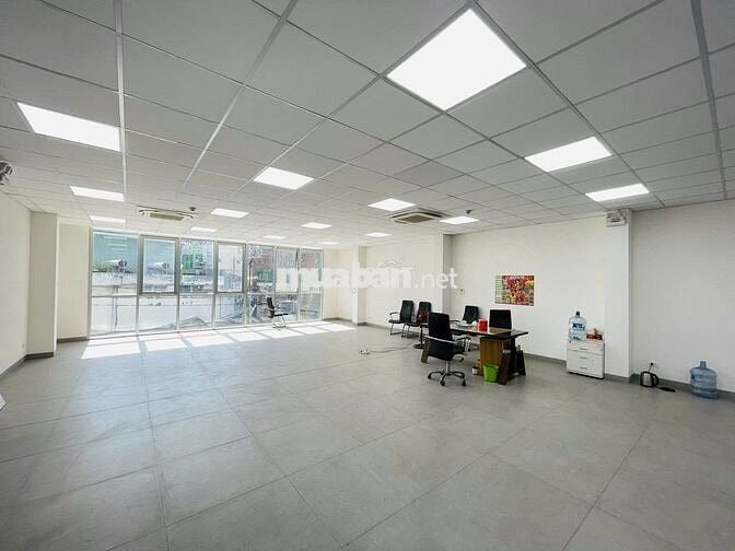 TOÀ BUILDING NGANG 10M ĐƯỜNG LÝ THƯỜNG KIỆT GIÁ THUÊ 150TR