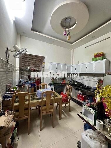 Hẻm 7m khu phân lô Bùi Văn Ngữ, Q12, 4x15, 3 tầng, 4PN, 5W