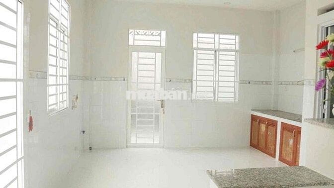 GẦN NGÃ TƯ THỦ ĐỨC - HOÀNG DIỆU 2 NHÀ HẺM TẢI 2PN 2WC Ở + VPCTY
