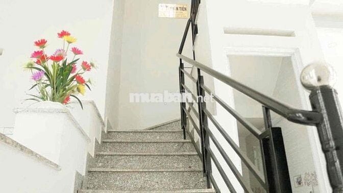 GẦN NGÃ TƯ THỦ ĐỨC - HOÀNG DIỆU 2 NHÀ HẺM TẢI 2PN 2WC Ở + VPCTY
