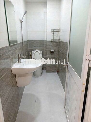 NHÀ THUÊ MẶT TIỀN HẺM KHU HỌ LÊ SANG - XỊN - MỊN