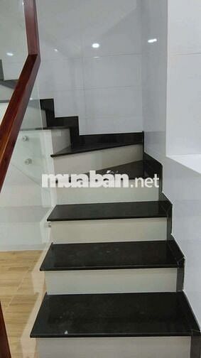 NHÀ THUÊ MẶT TIỀN HẺM KHU HỌ LÊ SANG - XỊN - MỊN