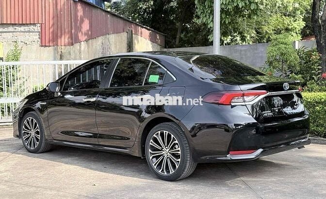 Toyota Corolla Altis 1.8HEV 2022 Đen