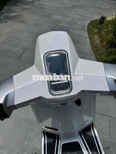 Lambretta G350 Trắng Đỏ odo 330 km xe như mới !!