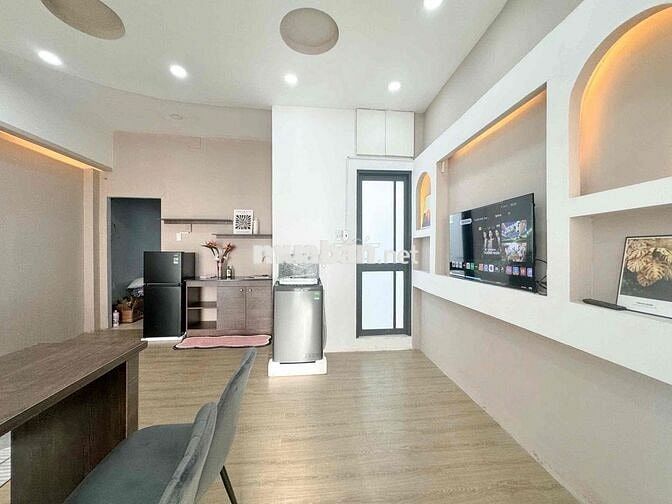Ngay Phú Thọ_CHDV 2PN Balcony_Full NT_MGR_Nhà mới xây_Dịch vụ đầy đủ